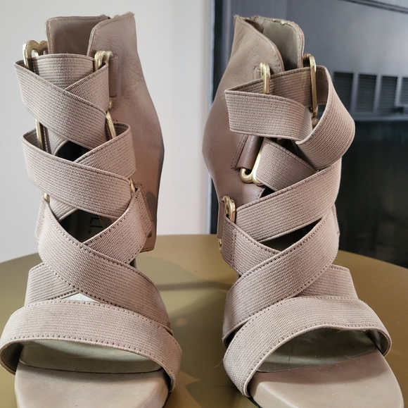 Scrappy shoe - Picture 3 of 8